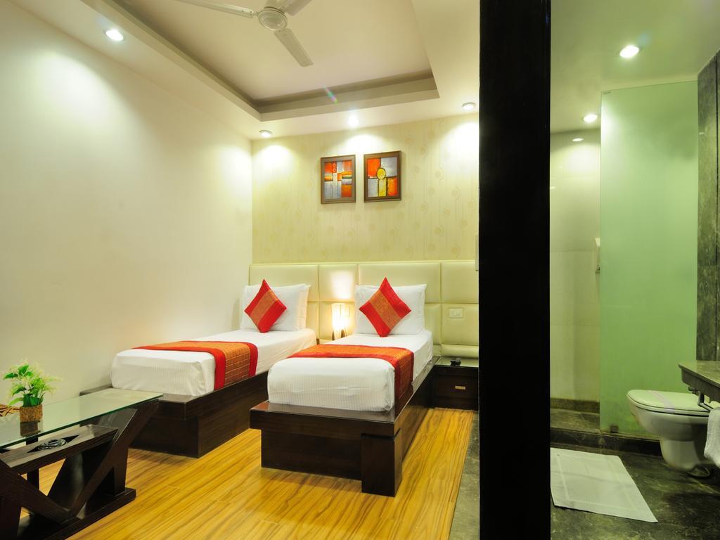 Hotel Elegance Neu-Delhi Exterior foto